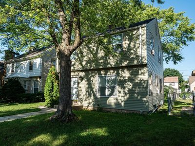 4863 North 40th STREET