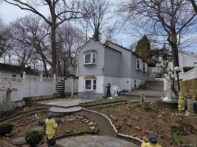 12 Dogwood Road