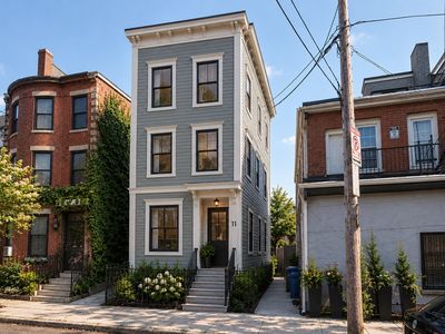 7 Princeton St