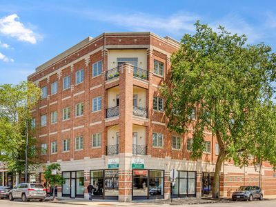 4705 S Champlain Ave APT 404
