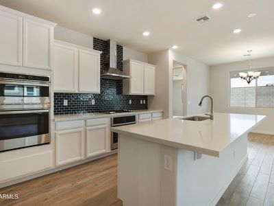 19039 W ROSE Lane