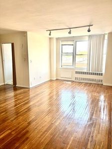 1580 E 13th St APT 4N