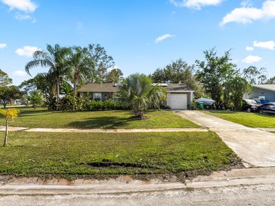 382 NE Brasher Court