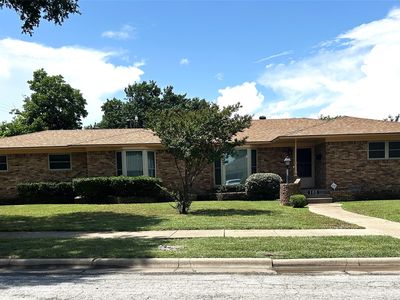 105 Lindenwood Dr