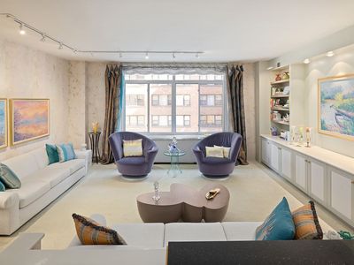 525 E 80th St APT 3A