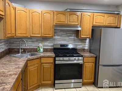 Property at 455 Harwick Ct, Piscataway, NJ