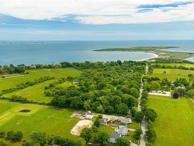 500 Third Beach Rd
