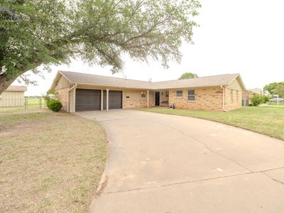 Property at 901 Mimosa St, Burkburnett, TX