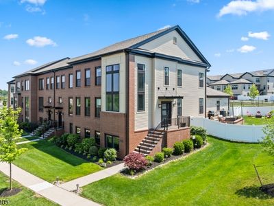 71 Village Dr