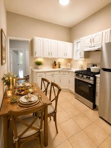 162 Clerk St APT 1