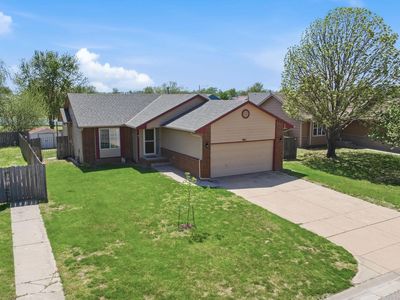 941 E Forest Ct