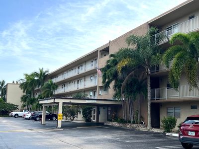 330 NE 26th Avenue #406