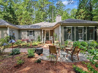 857 Millcroft