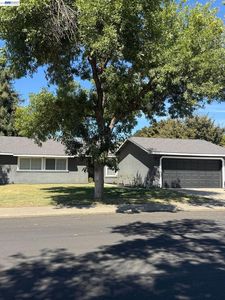 2713 Finlandia Ave