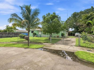 2622 NW 24th Ct