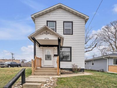 1221 North Wisconsin STREET