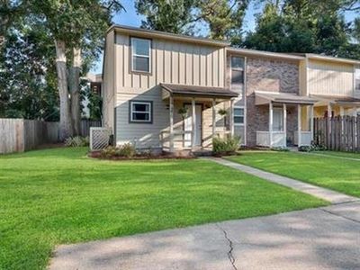 2348 Ryan Pl