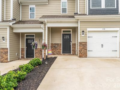 Property at 138 Creekview Rd, Hendersonville, NC