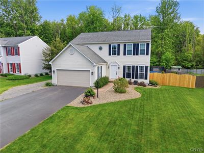 49 Chaucer Cir