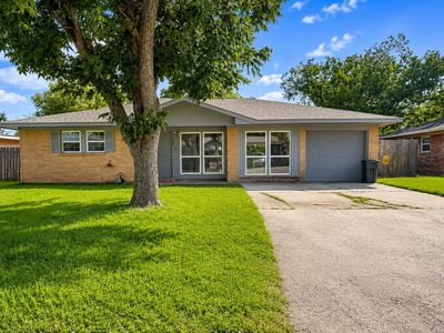 505 Moody Ave