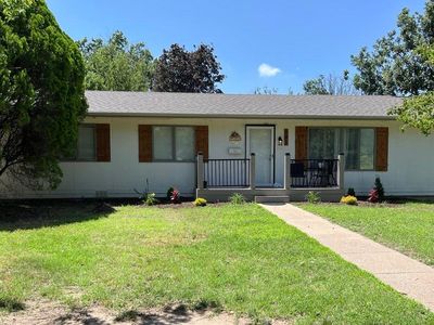 501 S Mount Carmel Ave