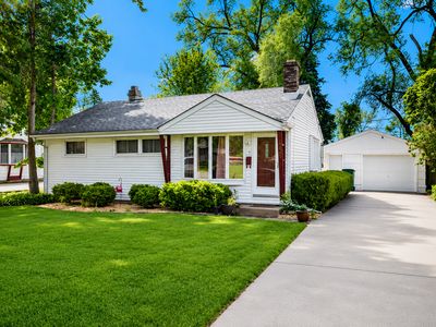 485 W Margaret Ter
