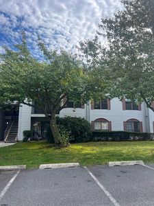 90 Colonial Ct #90