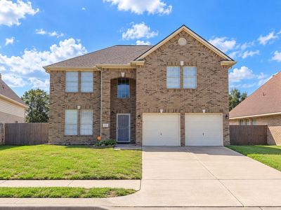 9506 Almeda Pines Dr