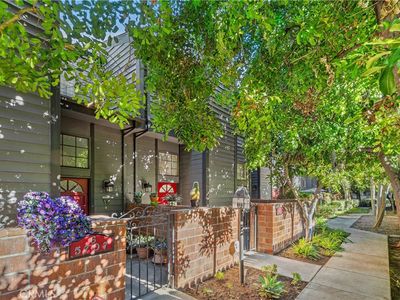5707 Topanga Canyon Blvd APT 5