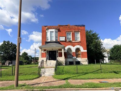 4415 Washington Blvd