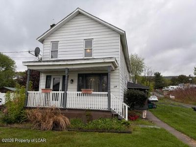 328 Flower St