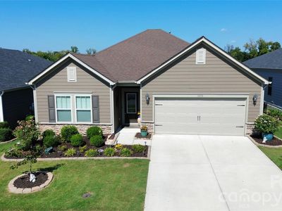 1818 Lotus Ln