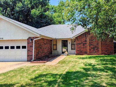 4516 N Brookside Ct