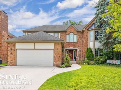 1045 Whittier Rd