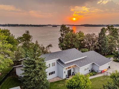 1304 Lakeside Ave