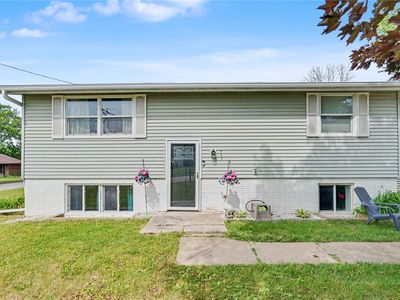 300 Holt St