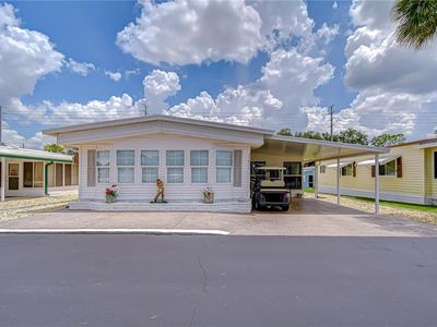 Property at 37816 Barcelona Ave, Zephyrhills, FL