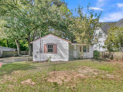 5039 Alpha St