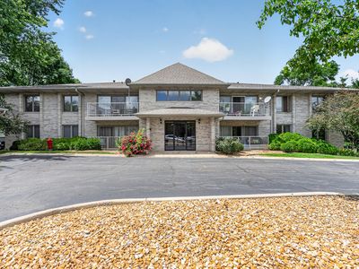 1011 Ashley Ct S APT 2D