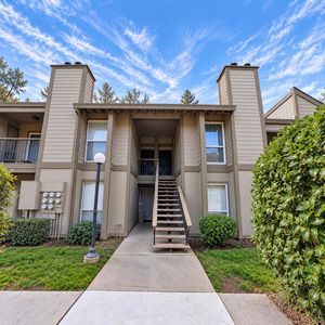 7283 Florin Mall Dr APT 6