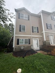 318 Crescent St #B