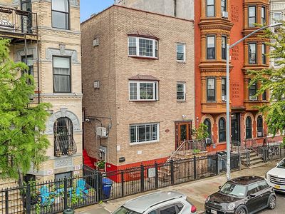 154 Pulaski St