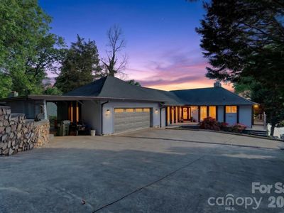 8611 Island Point Rd