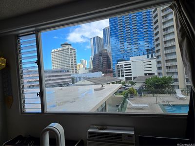 747 Amana St APT 401