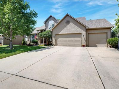826 Trailway Dr
