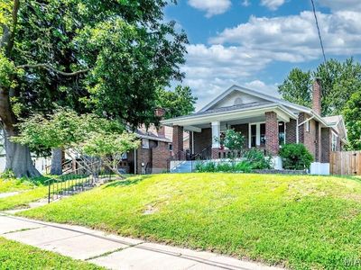 9051 Burton Ave