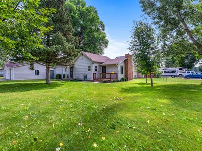 304 1st St SE
