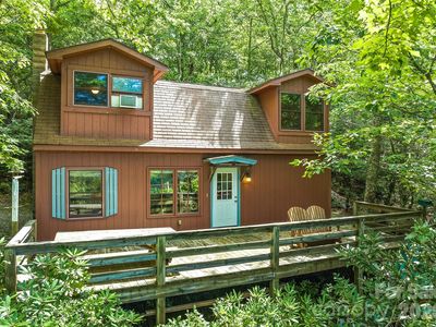52 Steep Ln