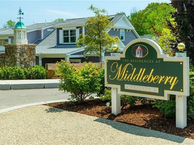 Property at 47 Travelers Ct, East Greenwich, RI