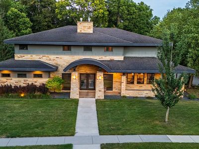 425 Diamond Creek Rd